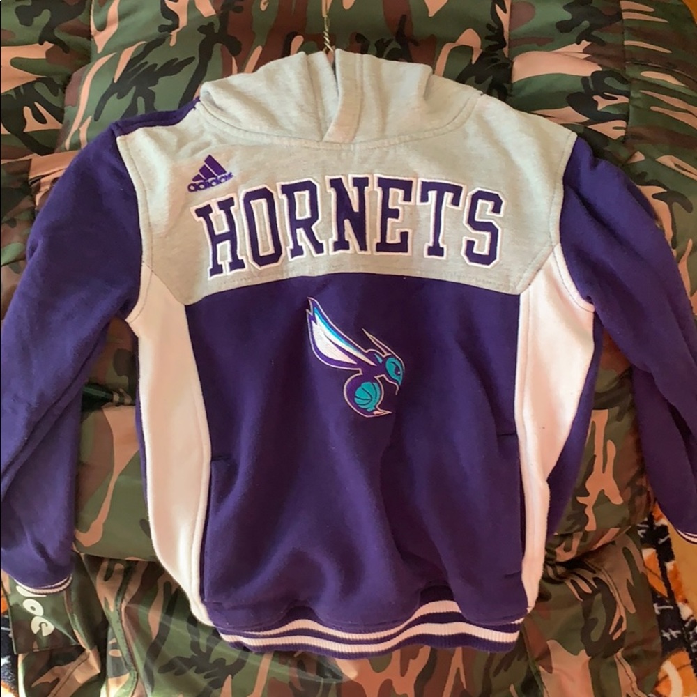 NBA Hornets ADIDAS boys hoodie size 8